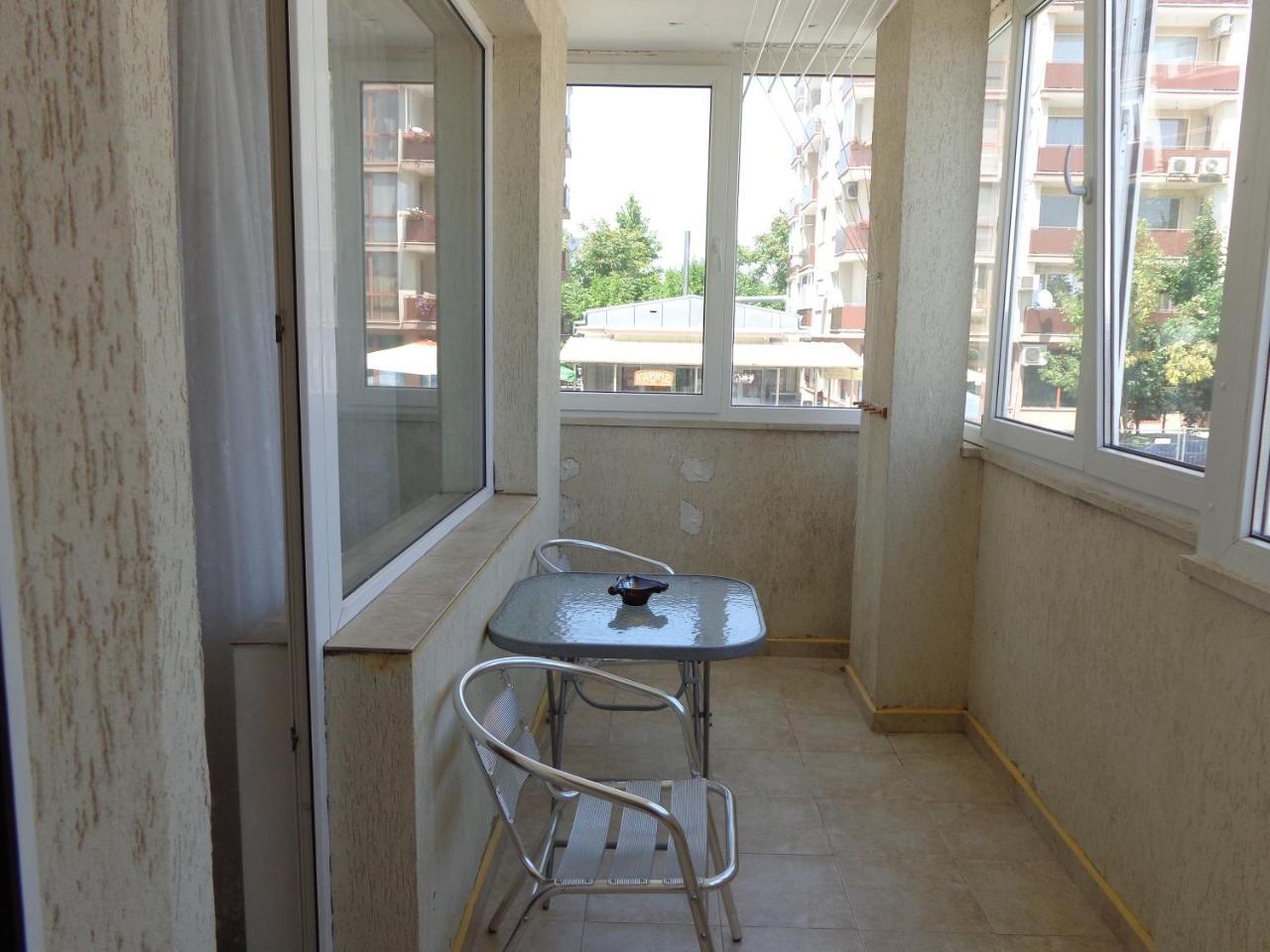 Apartment Moni 2 Veliko Tŭrnovo Exterior foto