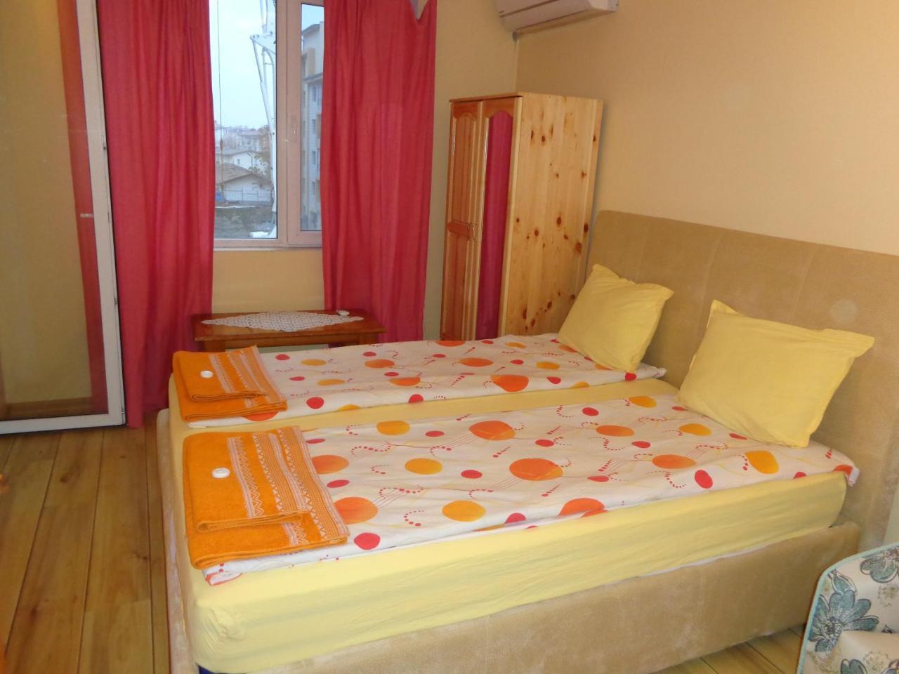 Apartment Moni 2 Veliko Tŭrnovo Exterior foto