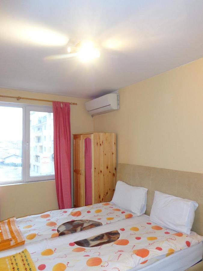 Apartment Moni 2 Veliko Tŭrnovo Exterior foto