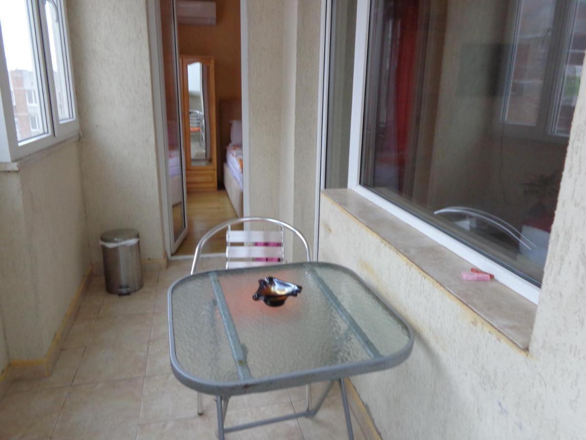 Apartment Moni 2 Veliko Tŭrnovo Exterior foto